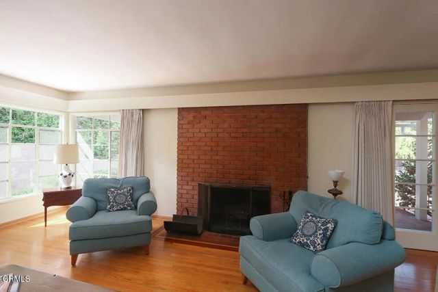 1331 El Mirador Drive, Pasadena, CA 91103