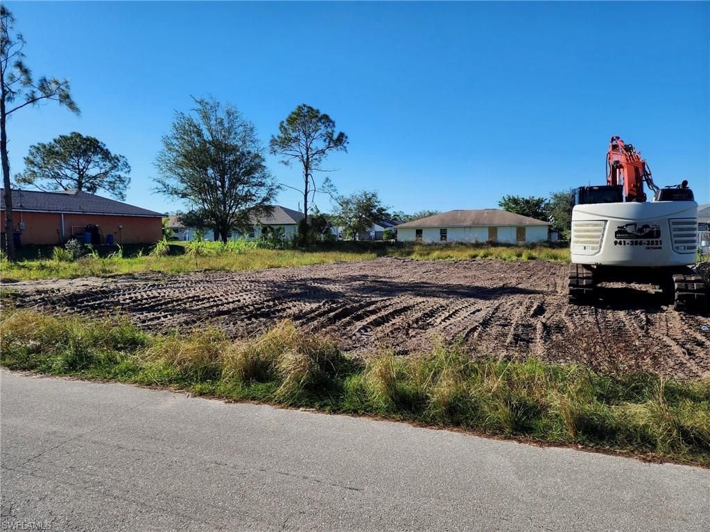 2404/2406 Richard AVE S, LEHIGH ACRES, FL 33973 — exterior