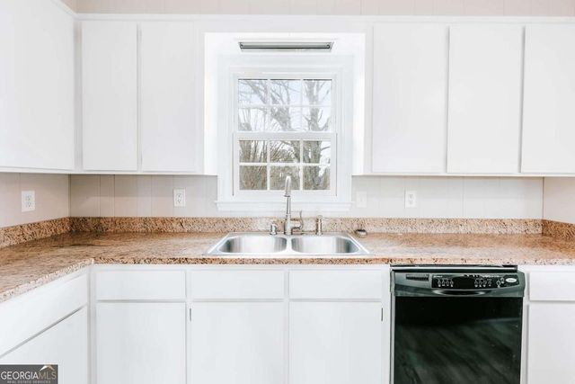 674 Yancey Road, Arnoldsville, GA 30619