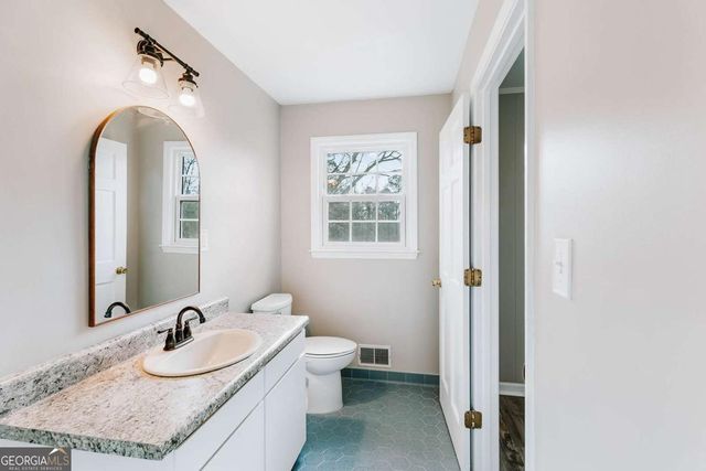 674 Yancey Road, Arnoldsville, GA 30619