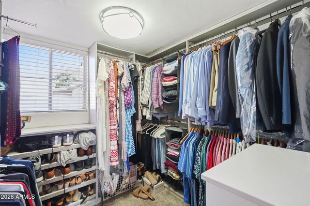 2422 N 37th Street, Phoenix, AZ 85008