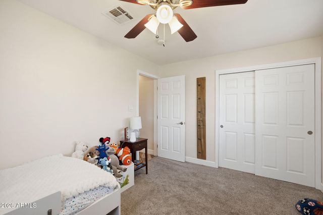 2422 N 37th Street, Phoenix, AZ 85008