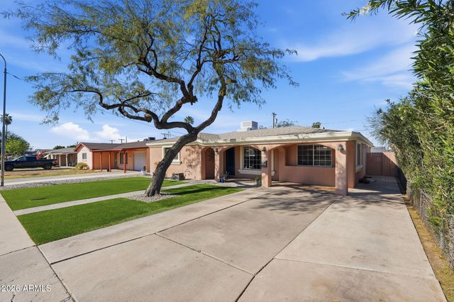 2422 N 37th Street, Phoenix, AZ 85008