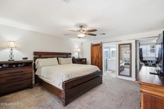 2422 N 37th Street, Phoenix, AZ 85008