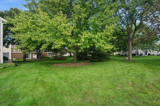1054 Brunswick Harbor 0, Schaumburg, IL 60193