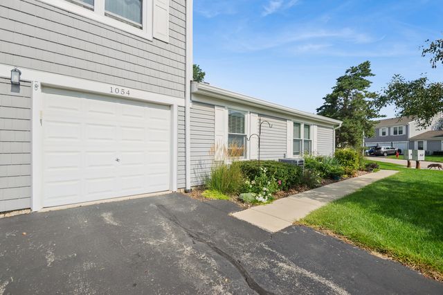 1054 Brunswick Harbor 0, Schaumburg, IL 60193