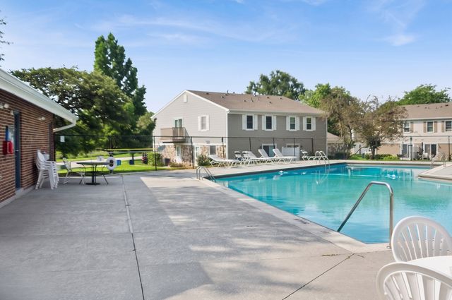 1054 Brunswick Harbor 0, Schaumburg, IL 60193