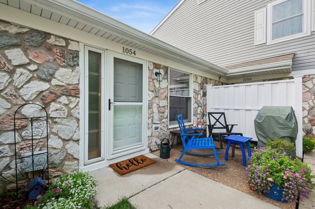 1054 Brunswick Harbor 0, Schaumburg, IL 60193