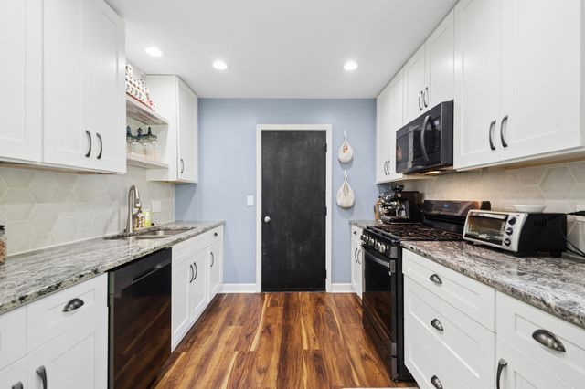 1054 Brunswick Harbor 0, Schaumburg, IL 60193