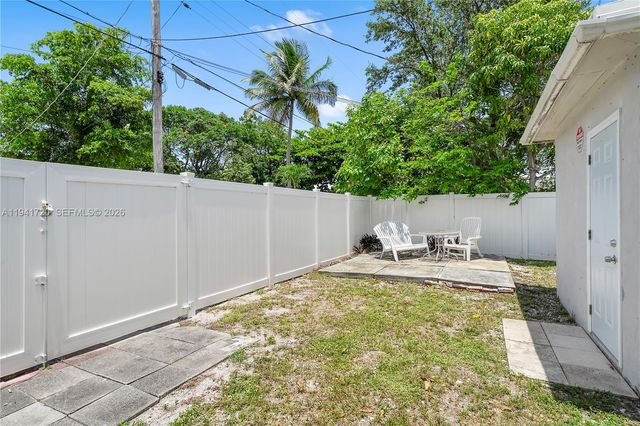 2227 Cody Street, Hollywood, FL 33020