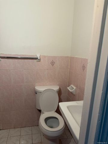 1448 36th Street 2R, Brooklyn, NY 11218