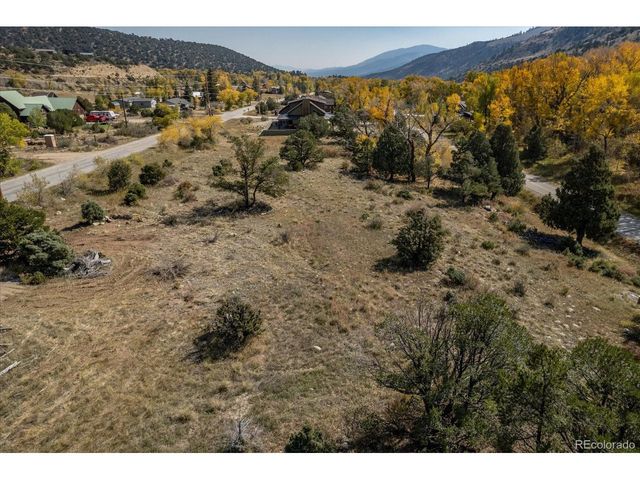 17380 Willow Tree Dr, Salida, CO 81201