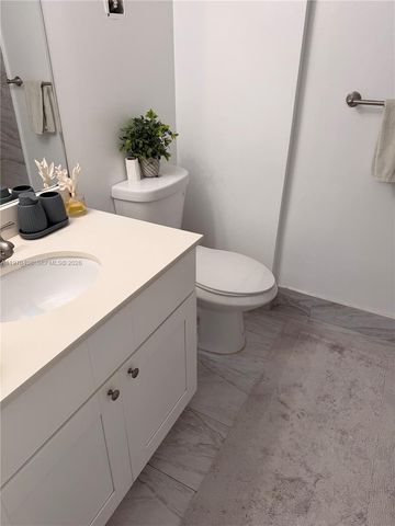 16851 NE 23rd Avenue B304, North Miami Beach, FL 33160