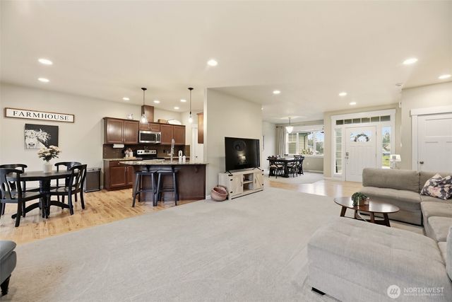 1109 NW 282nd Place, Arlington, WA 98223