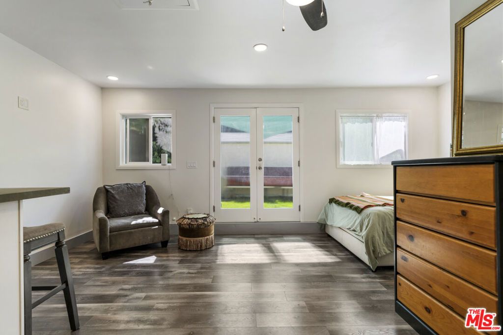 Image 39 of property listing at 14142 Hortense Street, Los Angeles, CA 91423