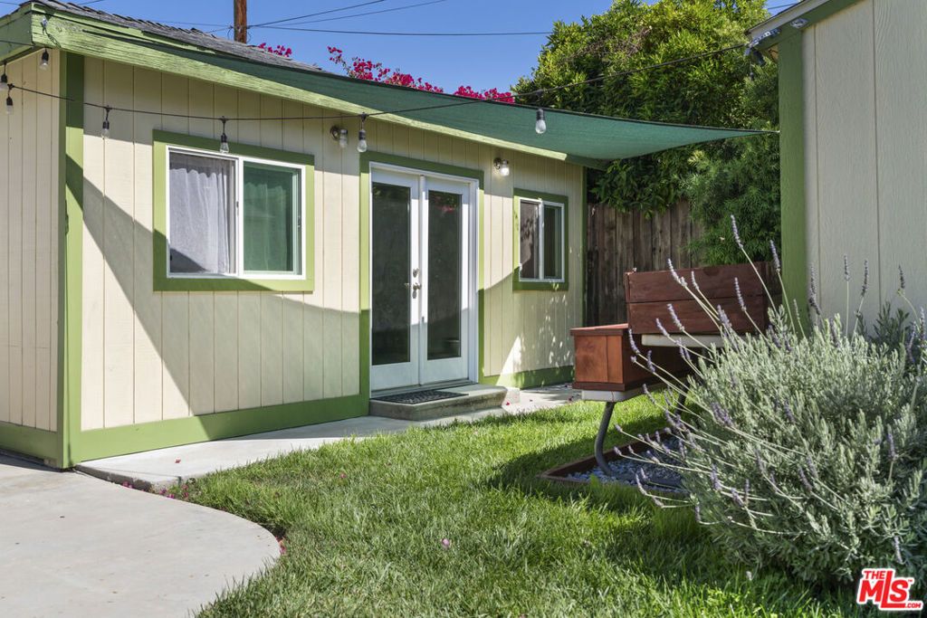 Image 47 of property listing at 14142 Hortense Street, Los Angeles, CA 91423