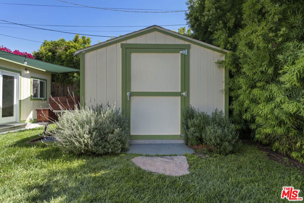 Image 53 of property listing at 14142 Hortense Street, Los Angeles, CA 91423