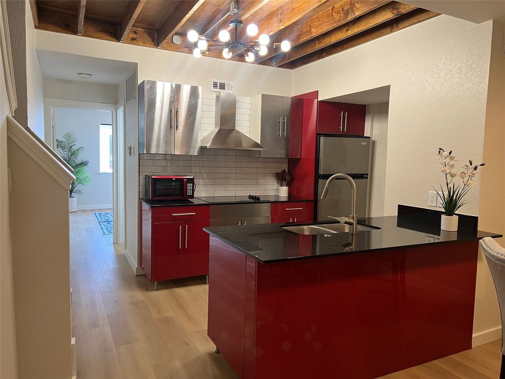 13211 Emily Road 1206, Dallas, TX 75240