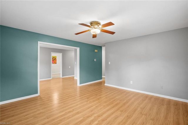6 Coffman CIR, Hampton, VA 23669