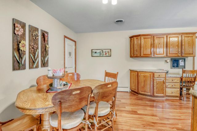 35 S Woodcrest Drive N, Fargo, ND 58102