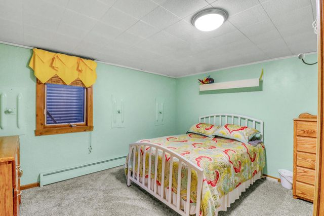 35 S Woodcrest Drive N, Fargo, ND 58102