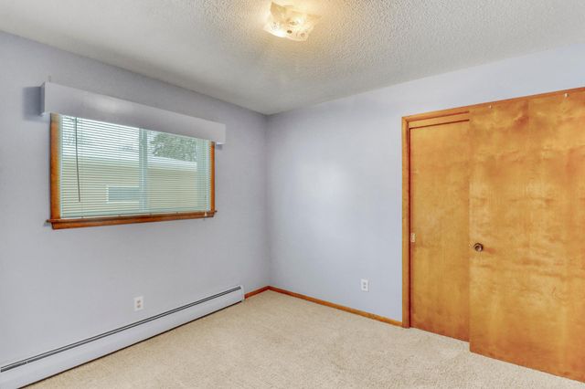 35 S Woodcrest Drive N, Fargo, ND 58102