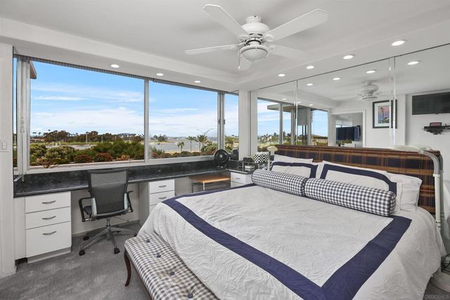 1770 Avenida Del Mundo 106, Coronado, CA 92118