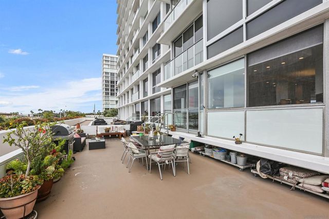 1770 Avenida Del Mundo 106, Coronado, CA 92118