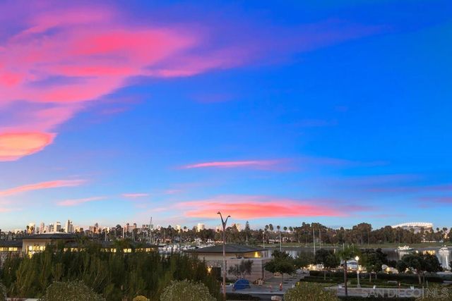 1770 Avenida Del Mundo 106, Coronado, CA 92118