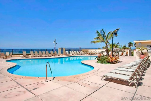1770 Avenida Del Mundo 106, Coronado, CA 92118