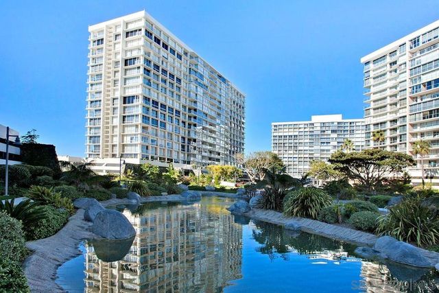1770 Avenida Del Mundo 106, Coronado, CA 92118