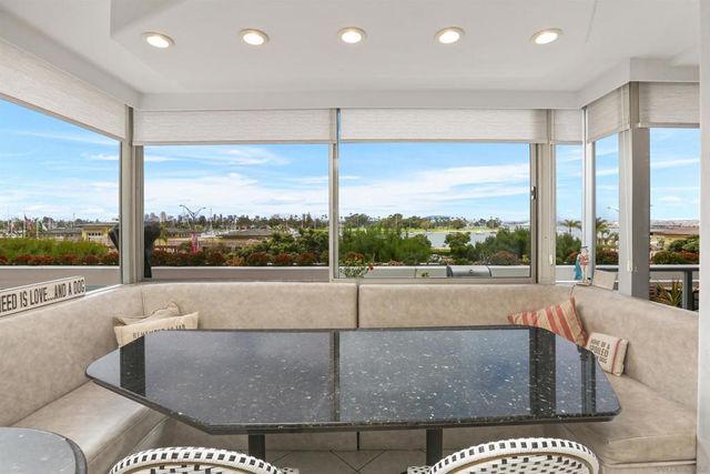 1770 Avenida Del Mundo 106, Coronado, CA 92118