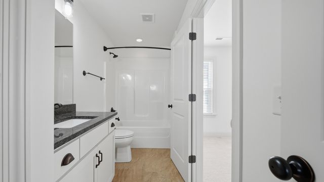 2426 Ashmore Avenue, Chattanooga, TN 37415