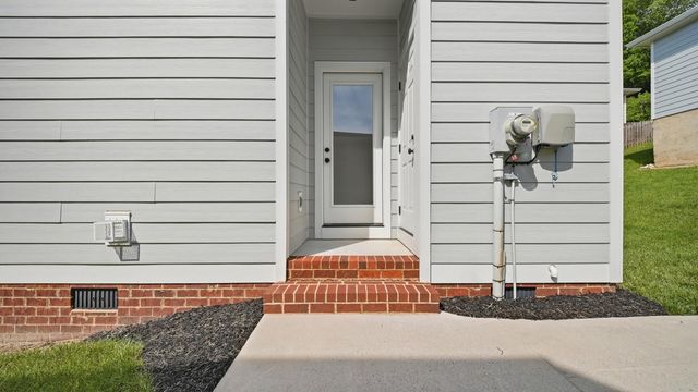 2426 Ashmore Avenue, Chattanooga, TN 37415