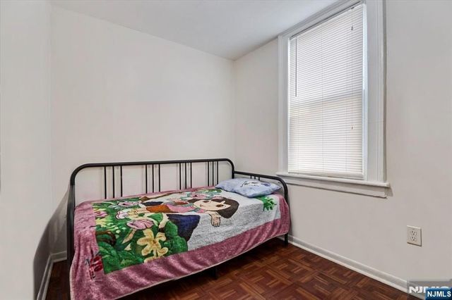 94 Manchester Avenue, Paterson, NJ 07502