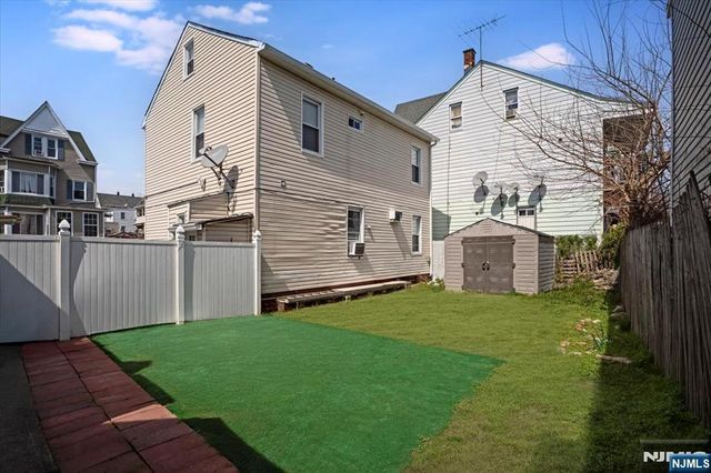 94 Manchester Avenue, Paterson, NJ 07502