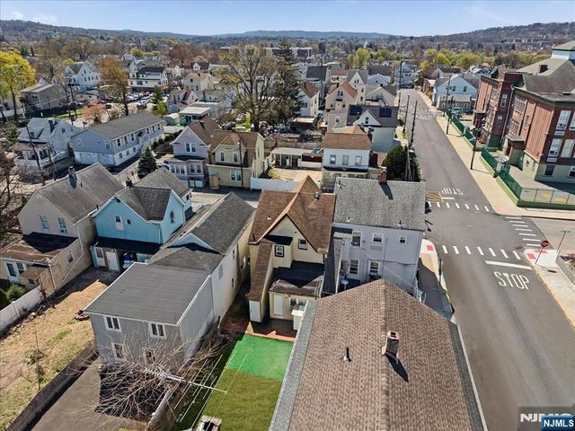 94 Manchester Avenue, Paterson, NJ 07502