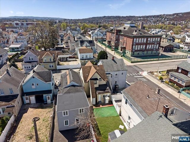 94 Manchester Avenue, Paterson, NJ 07502