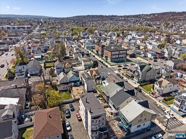 94 Manchester Avenue, Paterson, NJ 07502
