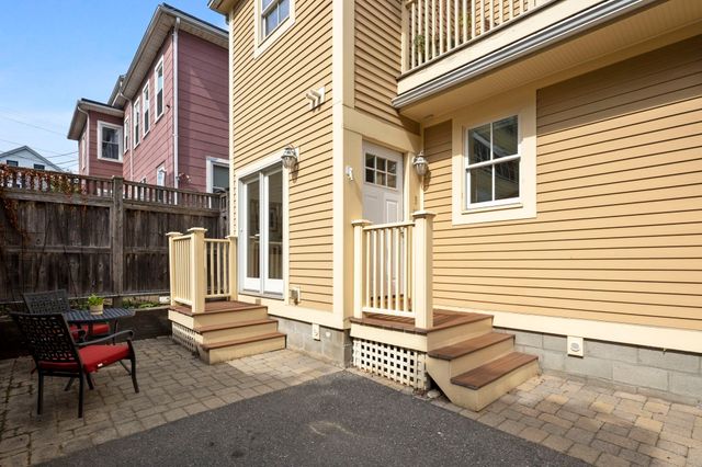 46 Quincy Street 3, Somerville, MA 02143