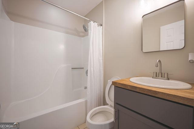 565 Killingsworth Road, Jesup, GA 31545