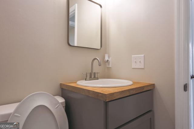 565 Killingsworth Road, Jesup, GA 31545