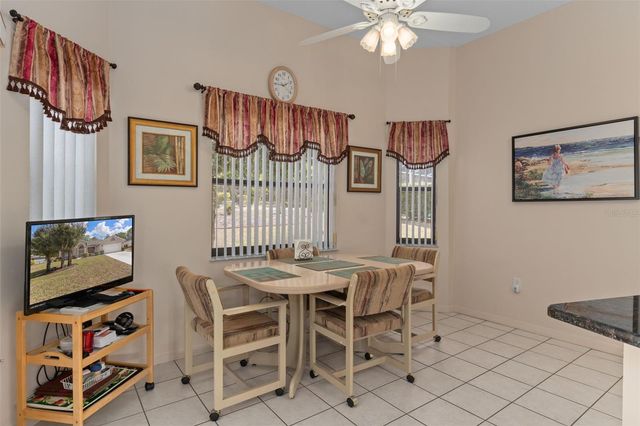 122 CORKWOOD BOULEVARD, Homosassa, FL 34446