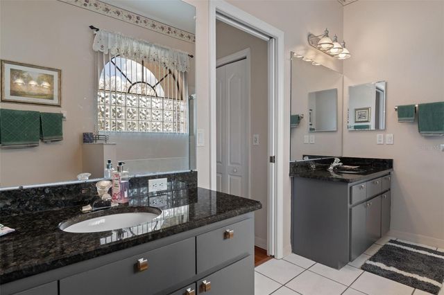 122 CORKWOOD BOULEVARD, Homosassa, FL 34446