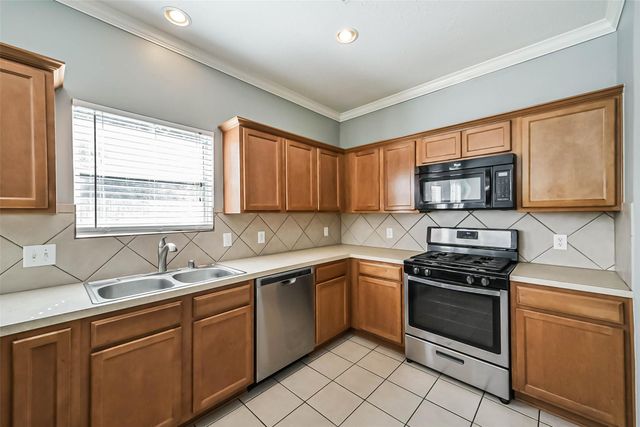 8726 Old Maple Lane, Humble, TX 77338