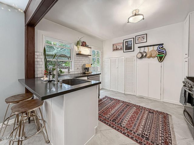 1528 Yale Street 3, Santa Monica, CA 90404