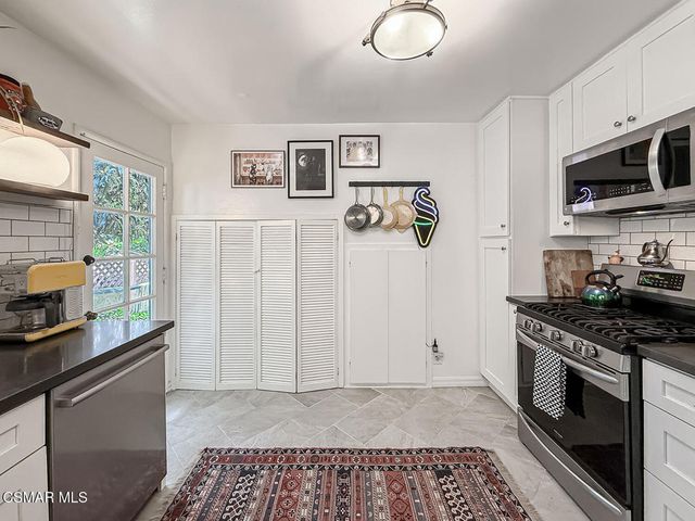 1528 Yale Street 3, Santa Monica, CA 90404