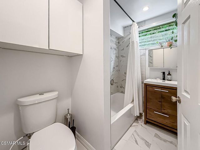 1528 Yale Street 3, Santa Monica, CA 90404