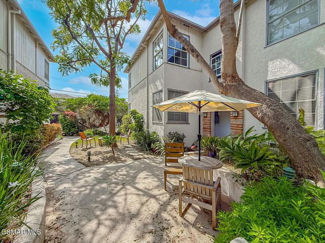 1528 Yale Street 3, Santa Monica, CA 90404