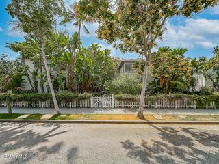 1528 Yale Street 3, Santa Monica, CA 90404